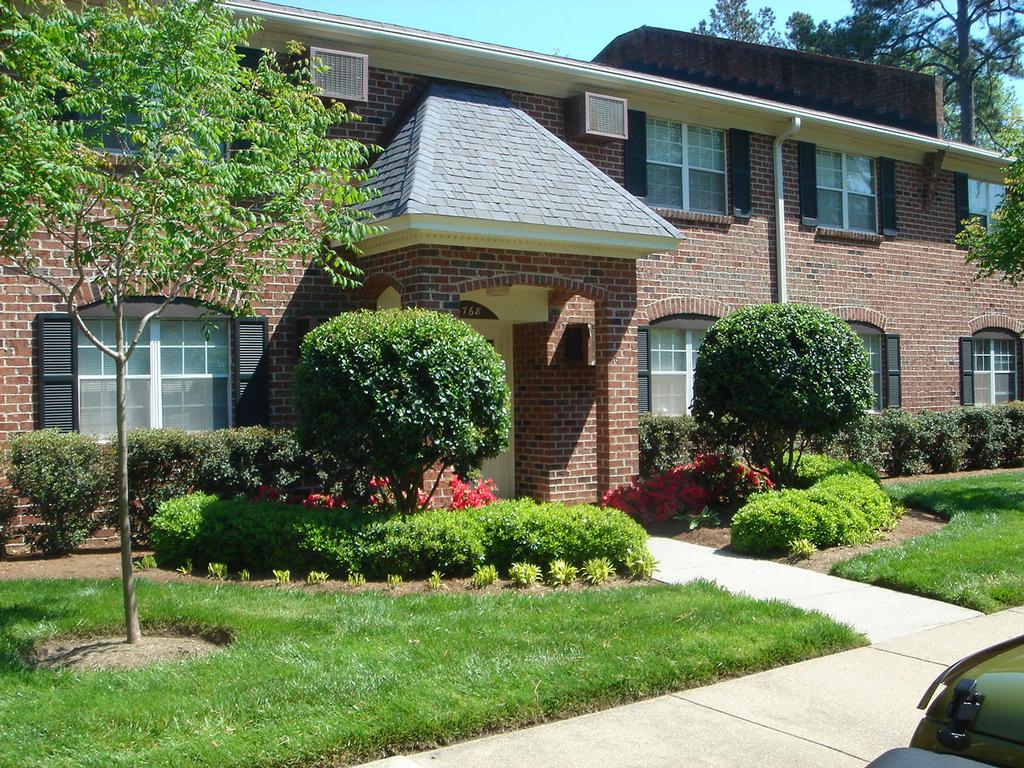 Lake Bradford Apts Virginia Beach VA 23455 7573630857